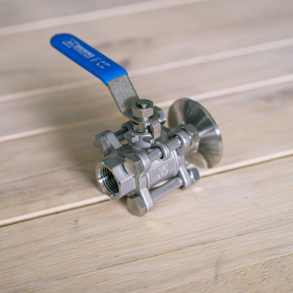 Ss Brewtech™ Kugelhahn 1.5"TC zu 1/2" IG NPT 2